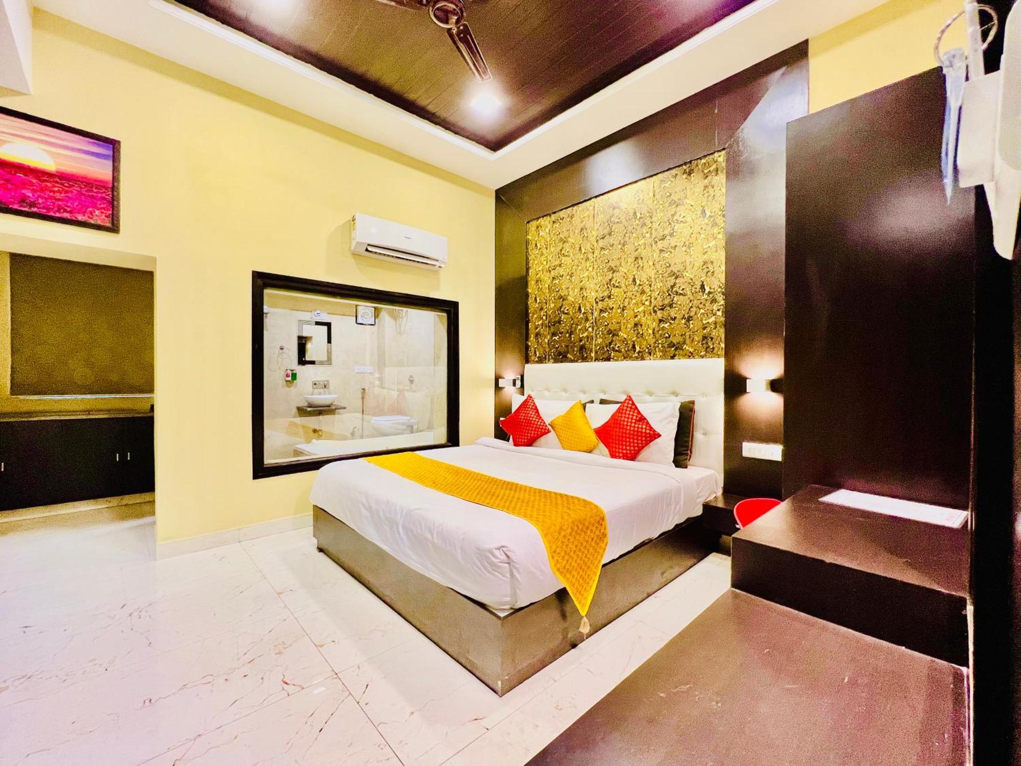 Hotel Grand Bhagwat, Udajpur Zewnętrze zdjęcie