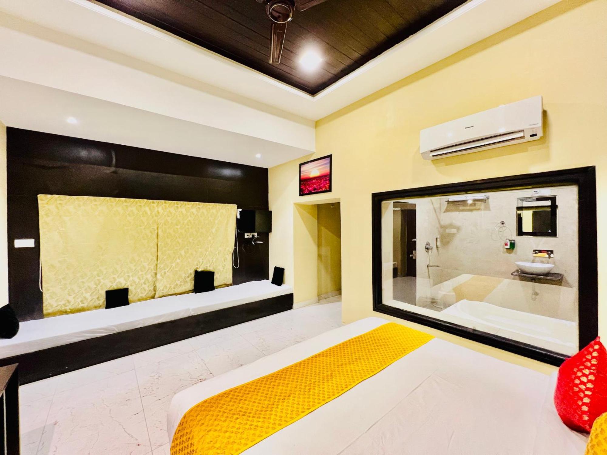 Hotel Grand Bhagwat, Udajpur Zewnętrze zdjęcie