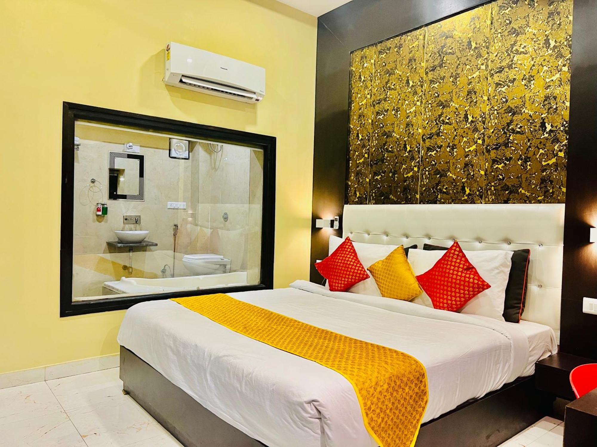 Hotel Grand Bhagwat, Udajpur Zewnętrze zdjęcie