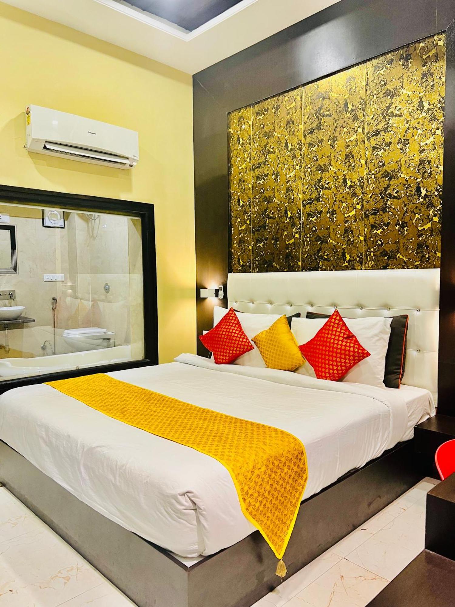 Hotel Grand Bhagwat, Udajpur Zewnętrze zdjęcie